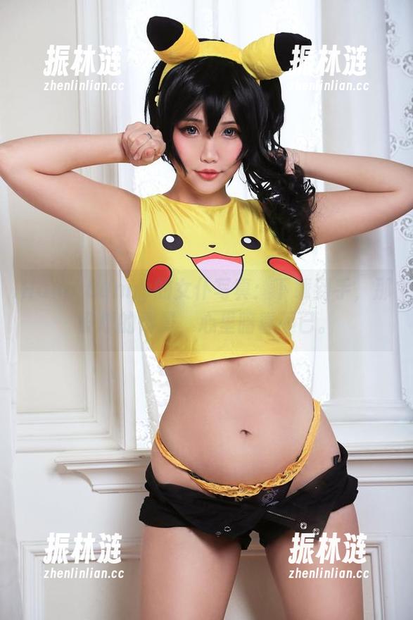 Hana Bunny的女仆写真：下载到手，那设想的情景，心里暗喜不已。